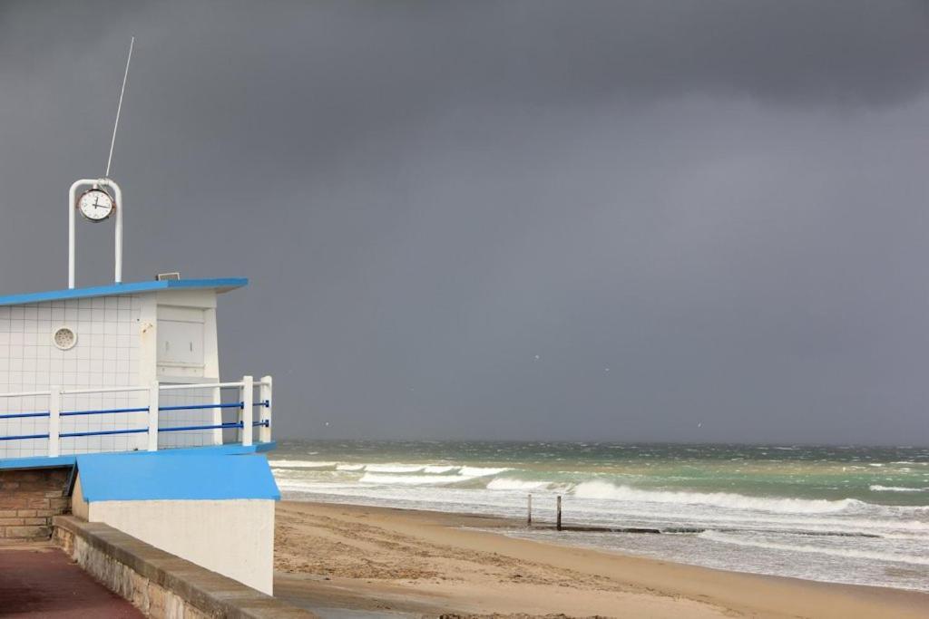 Langrune-sur-Mer Charmante Maisonnette Avec Terrasse A 100M De La Plage מראה חיצוני תמונה